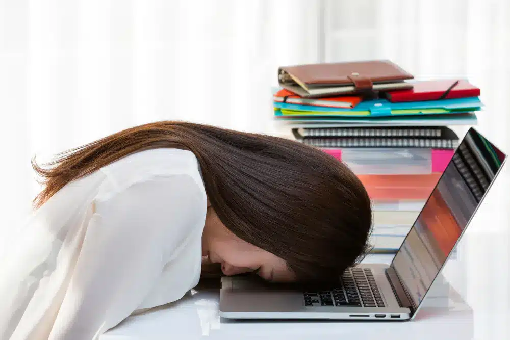 Digital Healthcare Barriers and Poor Outcomes for Non-Native English Speakers